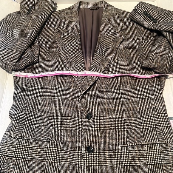 Fifth Avenue Collection Lord & Taylor men's blazer 100% Camel hair. - Picture 4 of 11